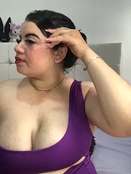 Snapshot of Kuromy_x chatting on March 26, 6:46 pm Kuromy x online show from March 26, 6:46 pm