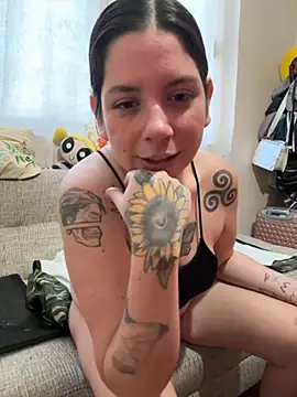 LaGueraDelMar online show from October 23, 4:28 pm