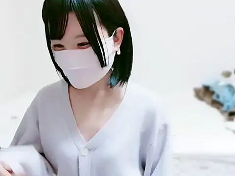 Snapshot of maika_chan chatting on October 11, 7:18 am maika chan online show from October 11, 7:18 am