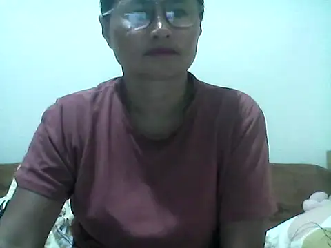 nathalie0045 online show from July 9, 9:24 am