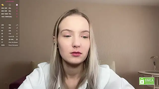 HongTomczak online show from March 11, 8:09 am