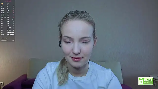 HongTomczak online show from June 11, 7:06 am