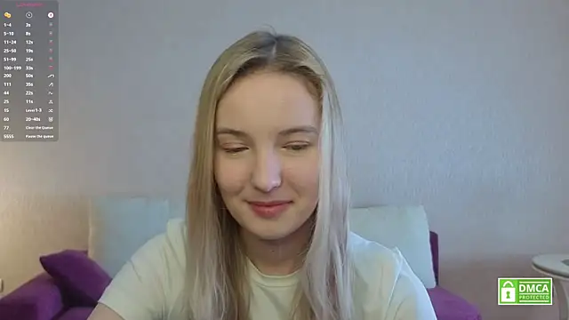 HongTomczak online show from July 23, 7:39 am