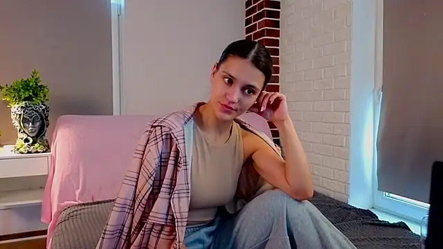 TrudyPastel online show from September 19, 7:21 am