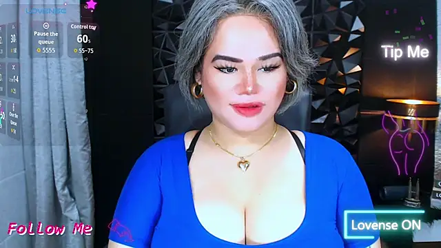 Snapshot of xHugeHarleySelfsuckerx chatting on September 15, 8:20 pm xHugeHarleySelfsuckerx online show from September 15, 8:20 pm