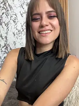 alielle online show from September 26, 12:14 am