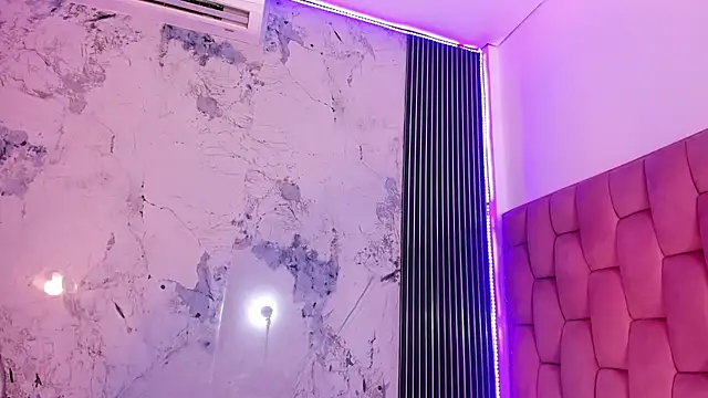 Snapshot of Mia_Duarte1 chatting on October 21, 7:36 pm Mia Duarte1 online show from October 21, 7:36 pm