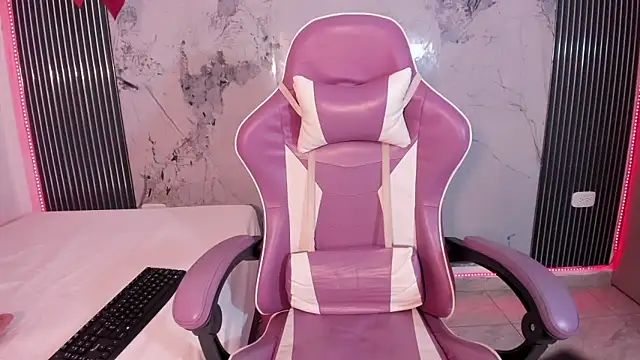 Mia Duarte1 online show from February 24, 8:18 pm