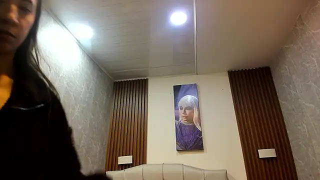 Sophi Thaylorr online show from March 12, 1:28 pm