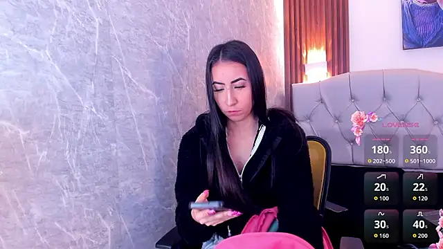 Sophi Thaylorr online show from March 24, 1:16 pm