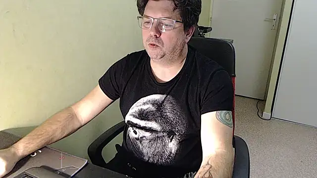 blueandwhite1 online show from January 8, 5:26 pm