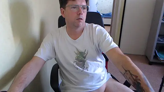 blueandwhite1 online show from June 16, 3:14 pm