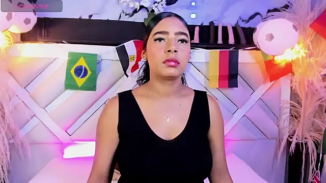 Zoe-Johnson  online show from June 28, 9:21 pm