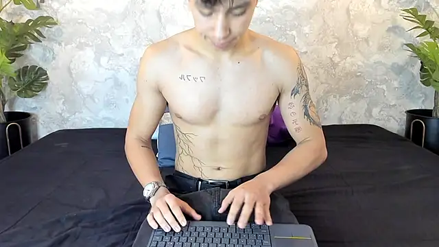 Tyler durten online show from October 13, 3:06 am