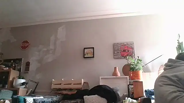 Snapshot of Titilouonlyf69 chatting on March 7, 10:56 am Titilouonlyf69 online show from March 7, 10:56 am