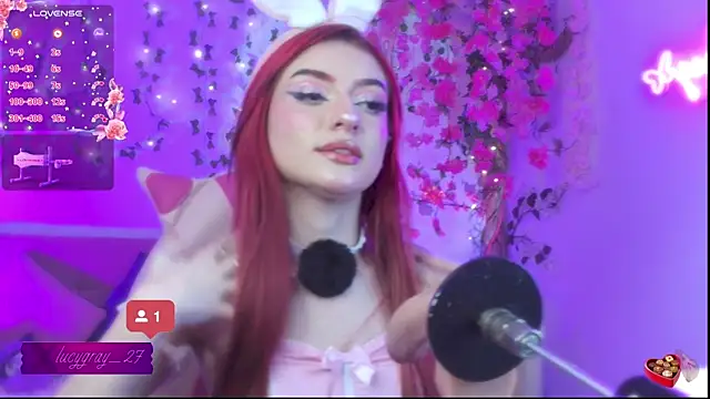 Snapshot of LucyGray chatting on August 1, 9:35 pm LucyGray online show from August 1, 9:35 pm