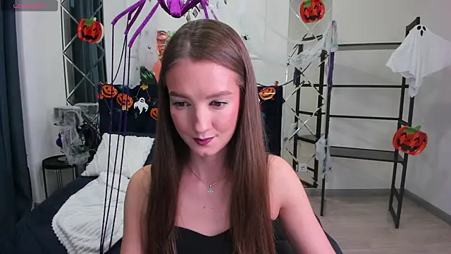 LoraSunnyy online show from October 25, 1:24 am