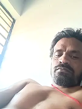 Snapshot of Mr_xxx007@xh chatting on April 2, 11:30 am Mr xxx007xh online show from April 2, 11:30 am