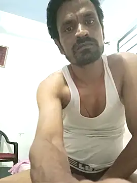 Snapshot of Mr_xxx007@xh chatting on April 13, 11:59 am Mr xxx007xh online show from April 13, 11:59 am