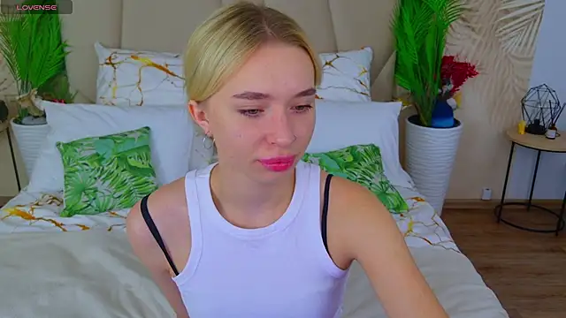 RachelColon online show from October 1, 10:43 am