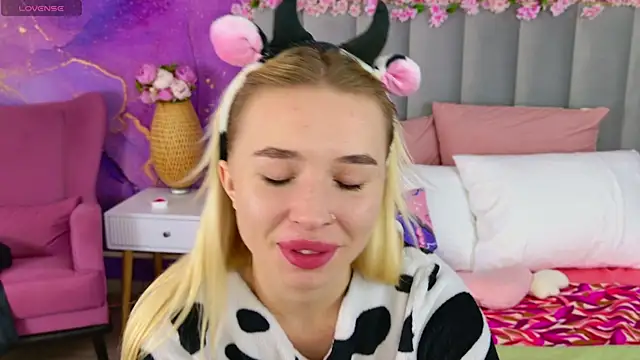 RachelColon online show from October 5, 11:08 am