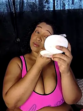 Snapshot of Yera_brown69 chatting on March 18, 3:15 pm Yera brown69 online show from March 18, 3:15 pm