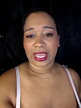 Snapshot of Yera_brown69 chatting on April 21, 3:02 am Yera brown69 online show from April 21, 3:02 am