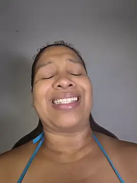 Snapshot of Yera_brown69 chatting on May 24, 2:05 am Yera brown69 online show from May 24, 2:05 am
