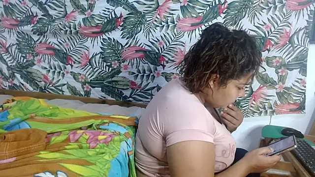 69smallstar online show from July 29, 11:52 am