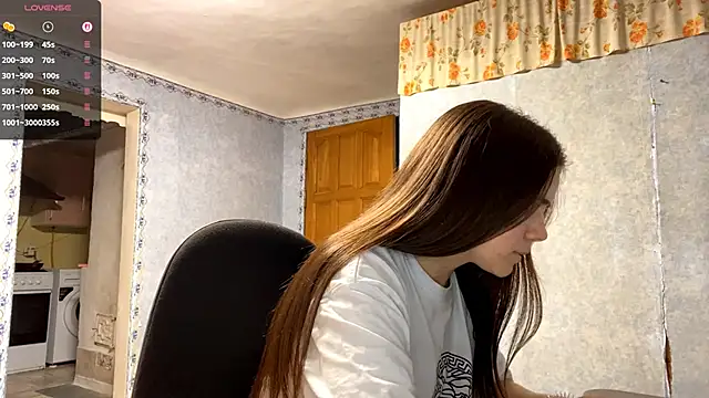 Lia rise online show from October 3, 2:58 pm