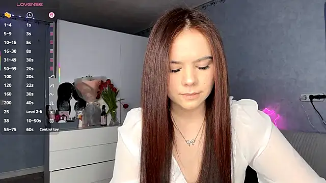 Lia rise online show from March 11, 3:40 pm