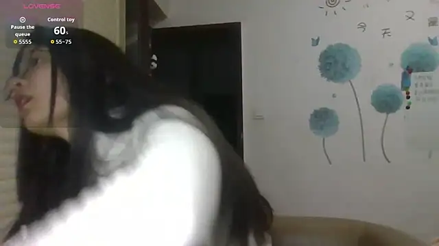 Snapshot of Monice1314 chatting on December 18, 12:11 pm Monice1314 online show from December 18, 12:11 pm