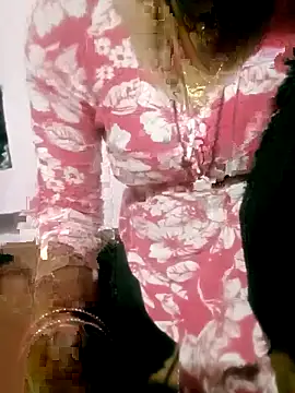 Snapshot of Hot_tin74 chatting on February 9, 4:33 pm Hot tin74 online show from February 9, 4:33 pm