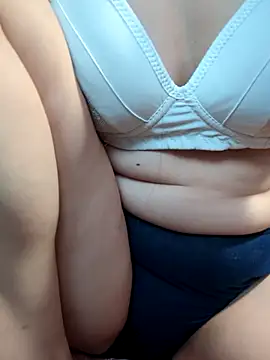 Lilyy-y online show from September 17, 11:39 pm
