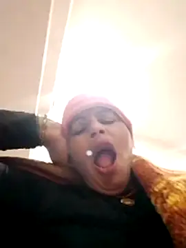 Suhani hot12 online show from January 7, 3:36 pm