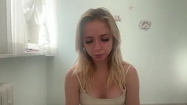 ClaudiaAmore online show from September 15, 5:40 am