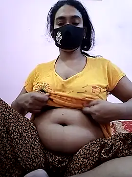 Snapshot of Sadia_1 chatting on October 10, 5:28 am Sadia 1 online show from October 10, 5:28 am