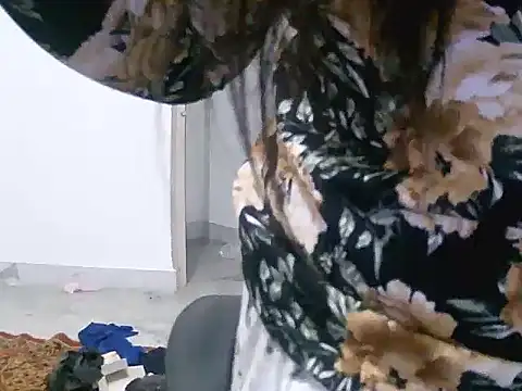 Mon-Luv online show from September 26, 4:55 pm