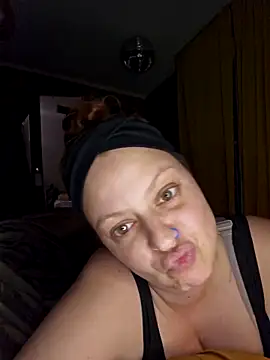aubreyloveswatchers online show from September 21, 4:14 am