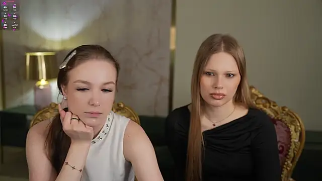 Snapshot of Ella_054 chatting on March 3, 3:40 pm Ella 054 online show from March 3, 3:40 pm