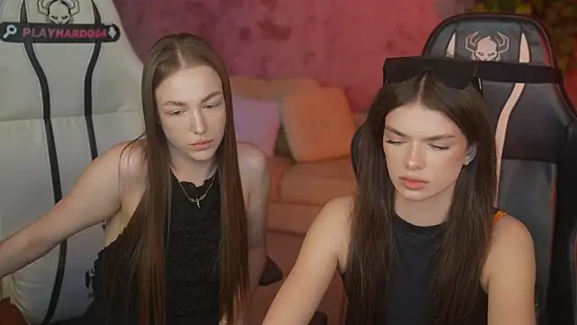 Ella 054 online show from June 30, 6:31 pm