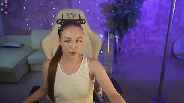 Ella 054 online show from July 8, 10:25 pm