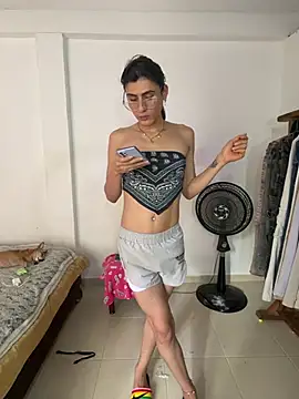 Violeta Foxz online show from June 10, 7:24 pm