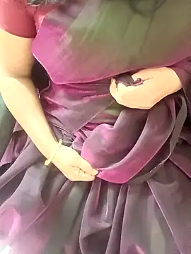 Snapshot of monaa-darling chatting on October 6, 3:26 am monaa-darling online show from October 6, 3:26 am