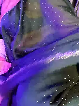 Snapshot of monaa-darling chatting on December 15, 3:05 pm monaa-darling online show from December 15, 3:05 pm