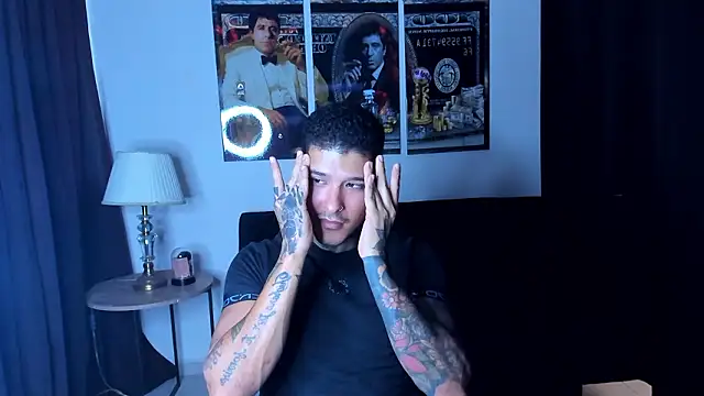 Snapshot of jiro_kenji1 chatting on March 12, 8:26 pm jiro kenji1 online show from March 12, 8:26 pm