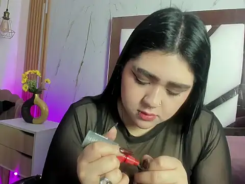 Snapshot of im_bunny__ chatting on February 16, 11:39 am im bunny online show from February 16, 11:39 am