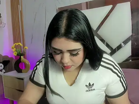 Snapshot of im_bunny__ chatting on February 23, 12:02 pm im bunny online show from February 23, 12:02 pm