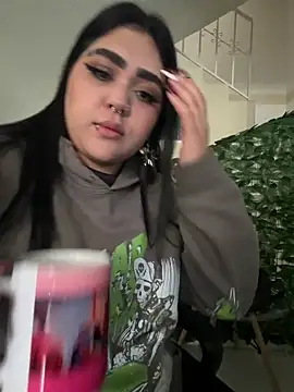 Snapshot of im_bunny__ chatting on February 25, 1:10 pm im bunny online show from February 25, 1:10 pm