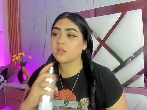 Snapshot of im_bunny__ chatting on March 2, 11:39 am im bunny online show from March 2, 11:39 am